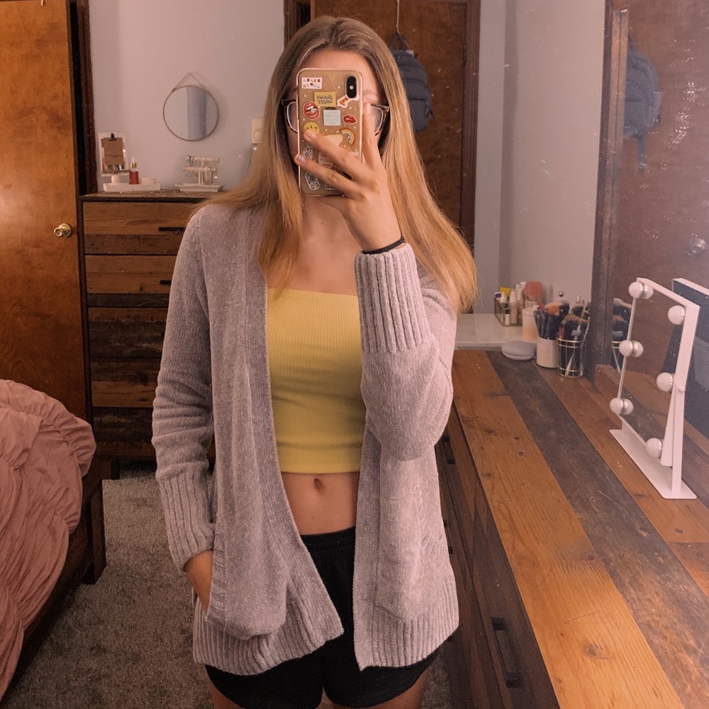 ⭐️Grey Chenille Cardigan⭐️